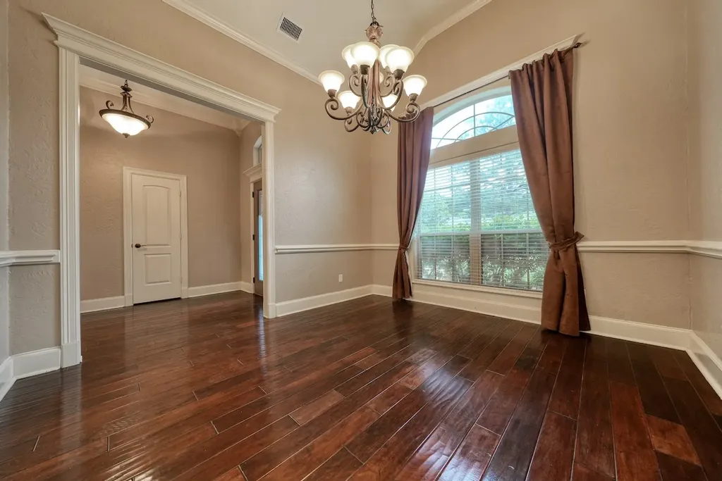 205 Heritage Court Lindale TX 75771