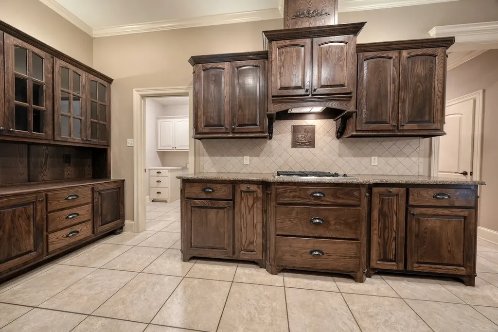 205 Heritage Court Lindale TX 75771