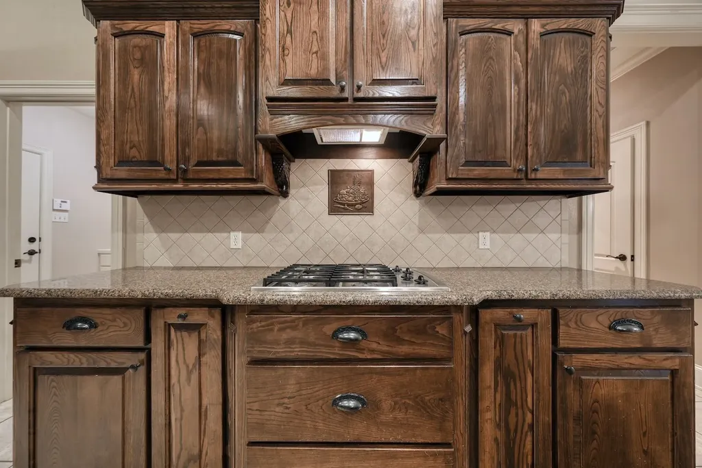 205 Heritage Court Lindale TX 75771