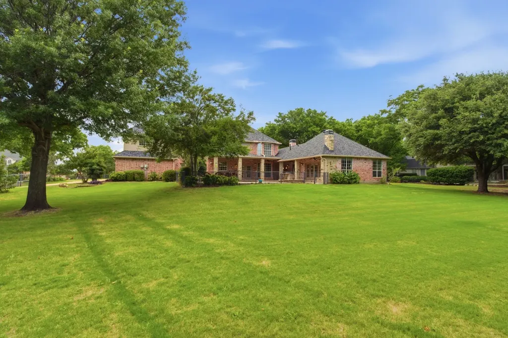 303 Highland Court Double Oak TX 75077