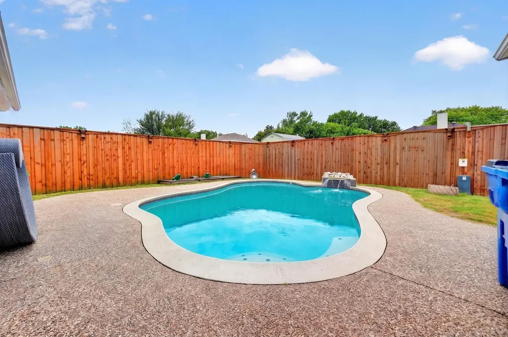 2209 Dana Drive Rowlett TX 75088