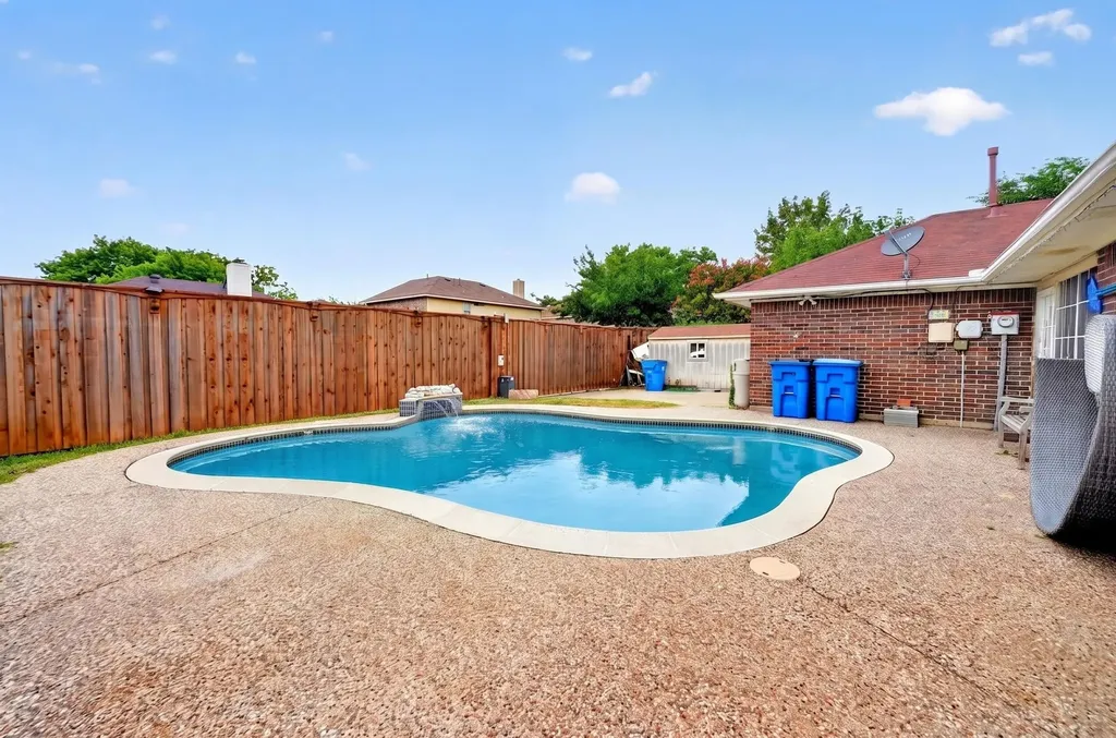 2209 Dana Drive Rowlett TX 75088