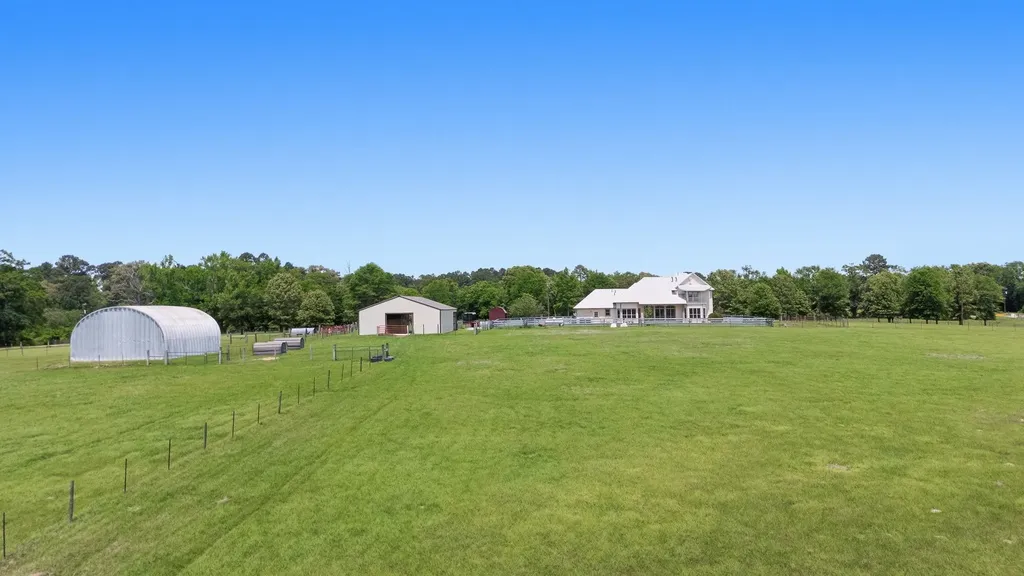 219 W Twin Creeks Trail Troup TX 75789