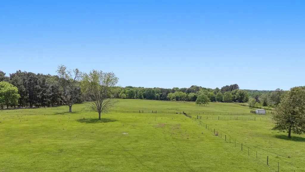 219 W Twin Creeks Trail Troup TX 75789