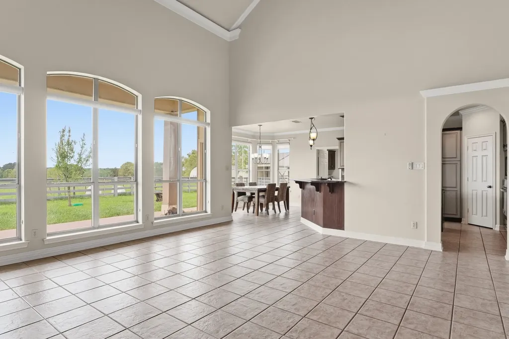 219 W Twin Creeks Trail Troup TX 75789