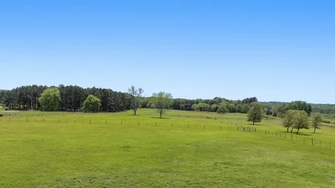 219 W Twin Creeks Trail Troup TX 75789