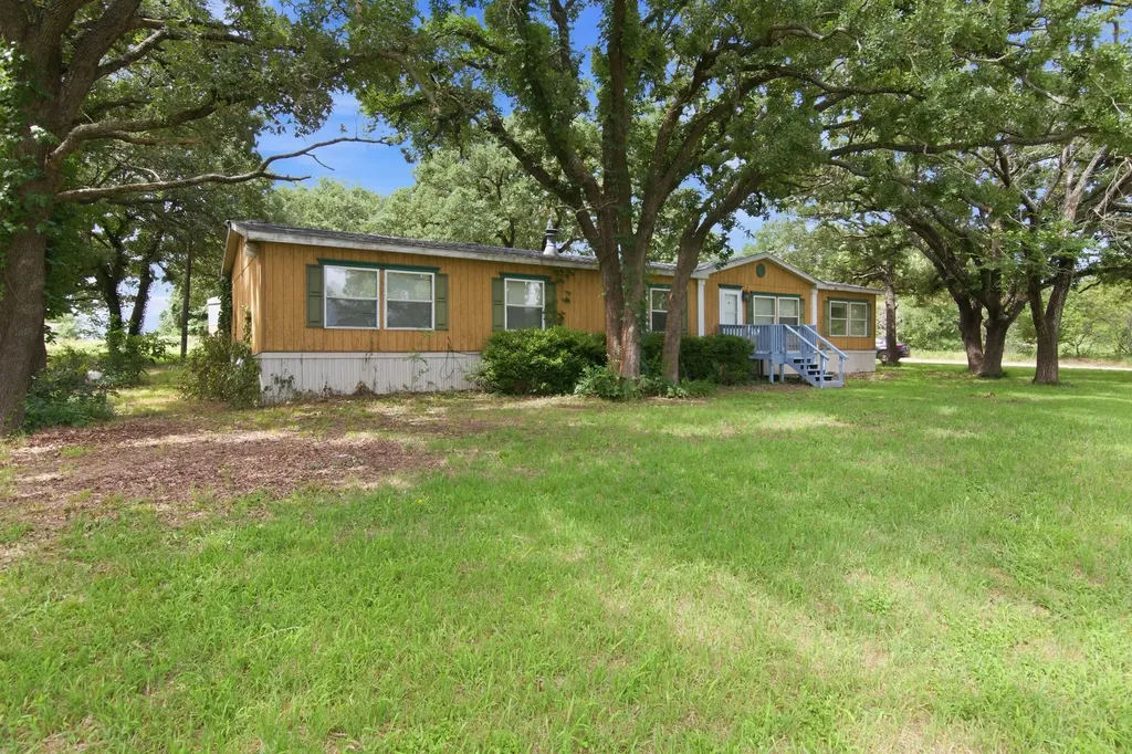 301 Elm Lane Aurora TX 76078