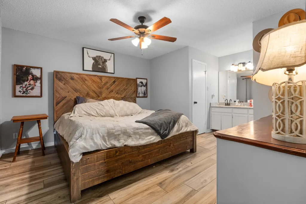 421 / 423 Bond Street Hillsboro TX 76645