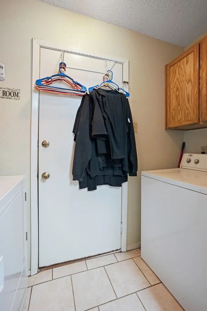 421 / 423 Bond Street Hillsboro TX 76645