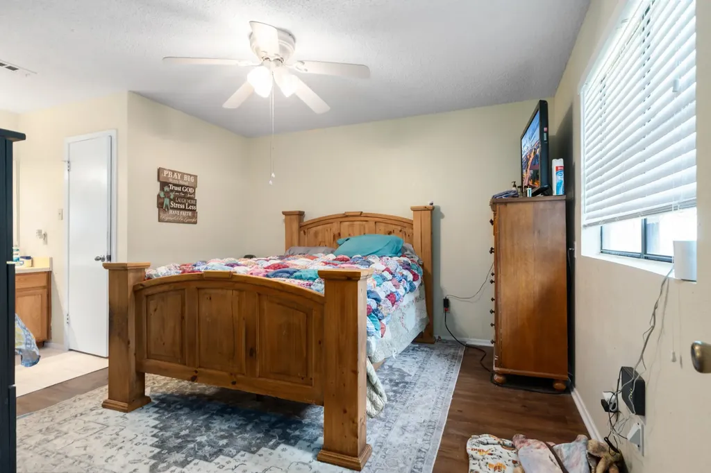 421 / 423 Bond Street Hillsboro TX 76645