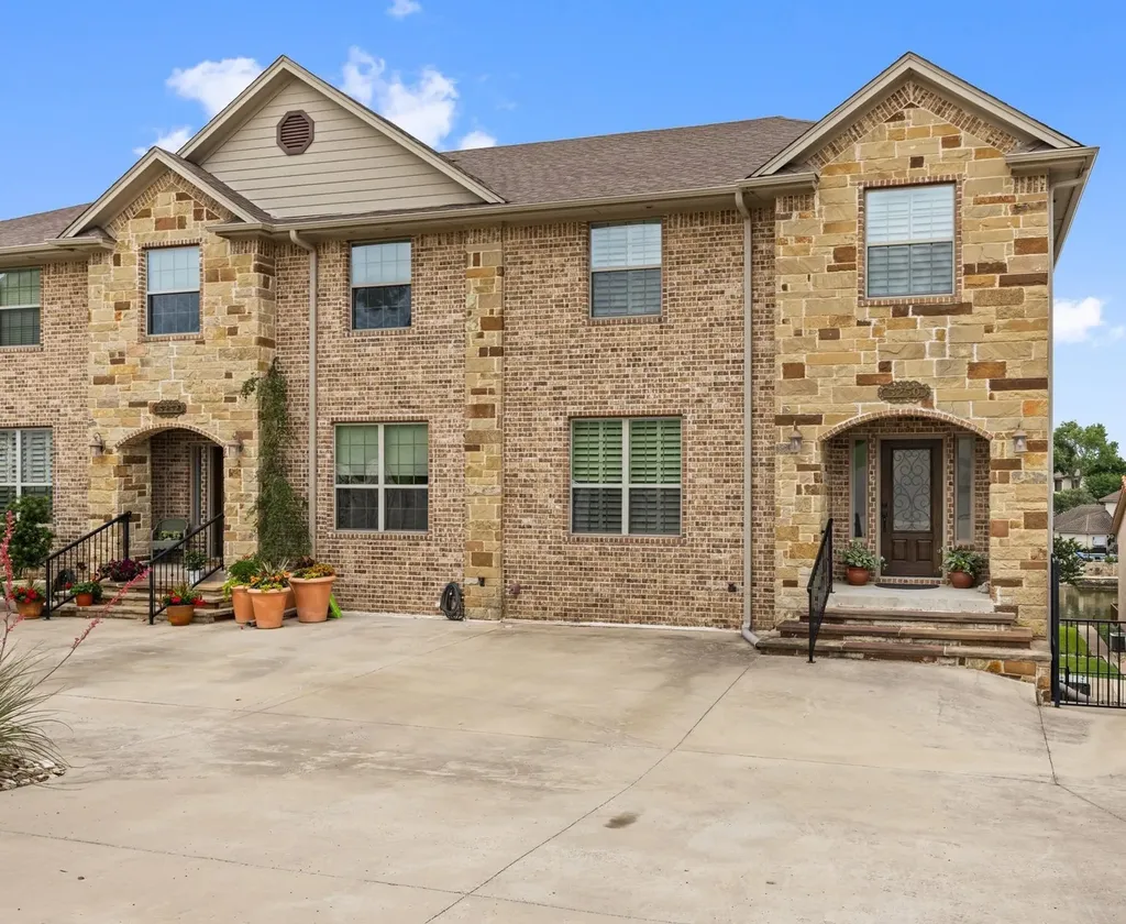 5250 Country Club Drive Granbury TX 76049