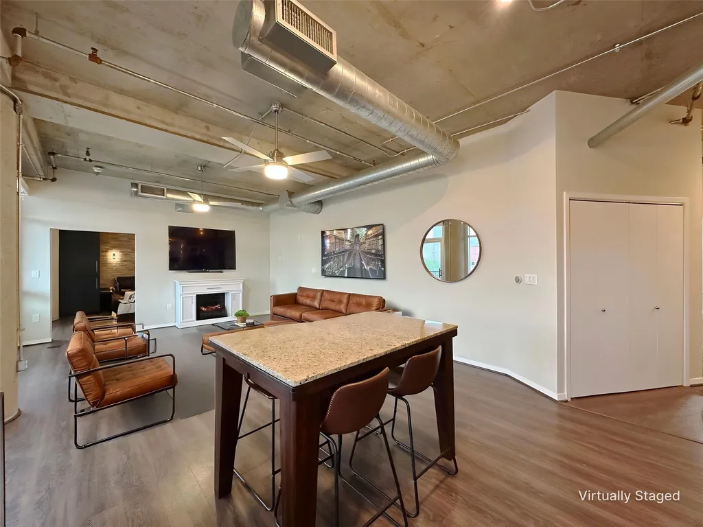 1001 Belleview Street Dallas TX 75215