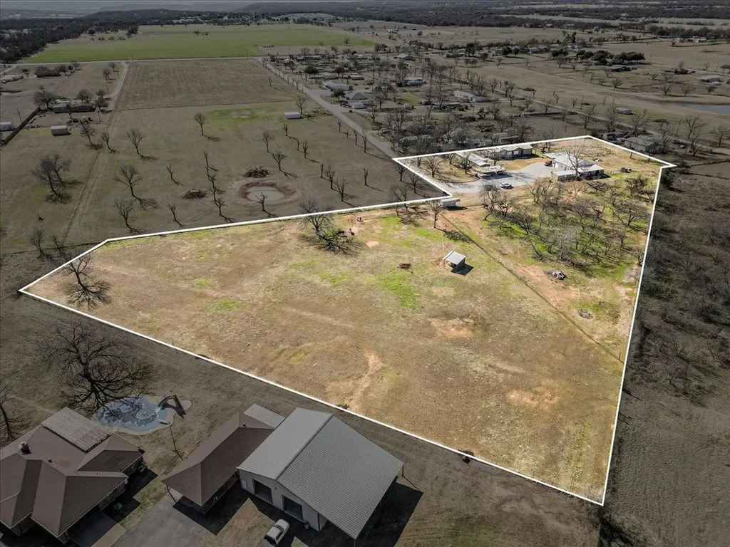 330 Chapman Drive Mineral Wells TX 76067