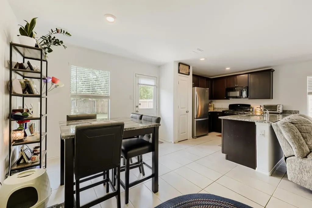 2305 Mobile Drive Ennis TX 75119