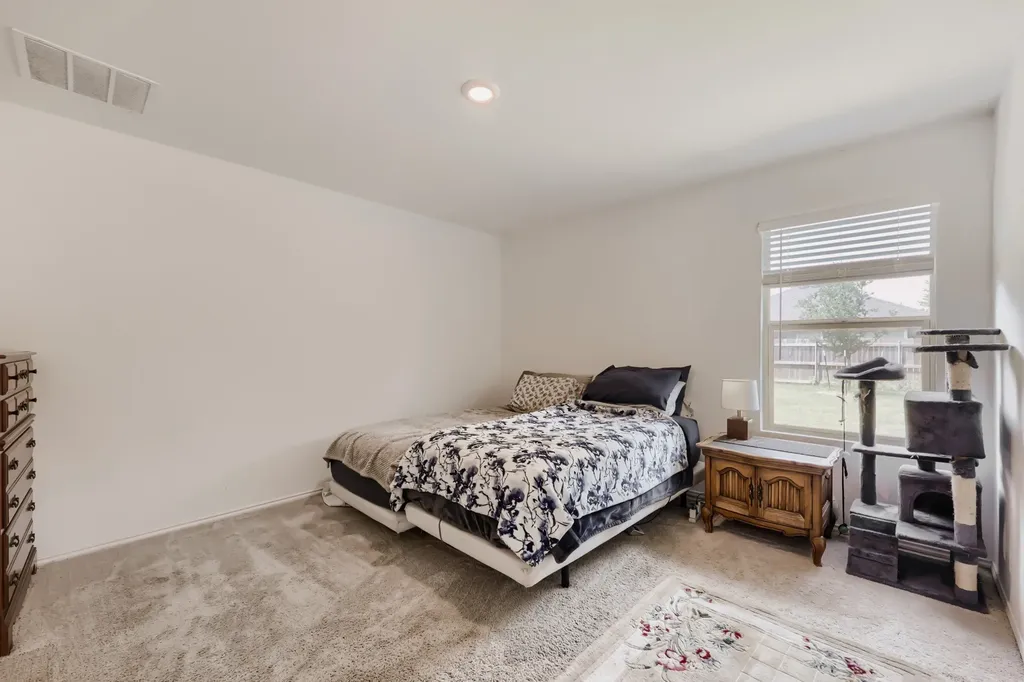 2305 Mobile Drive Ennis TX 75119