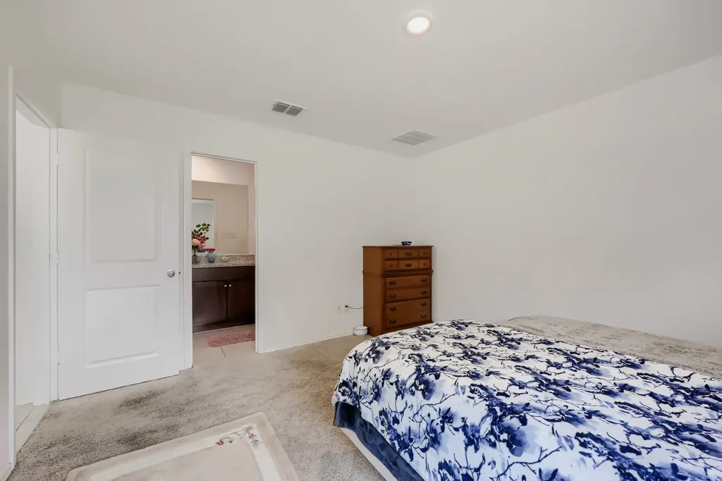 2305 Mobile Drive Ennis TX 75119