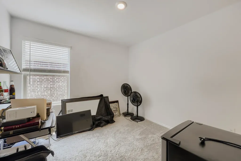 2305 Mobile Drive Ennis TX 75119
