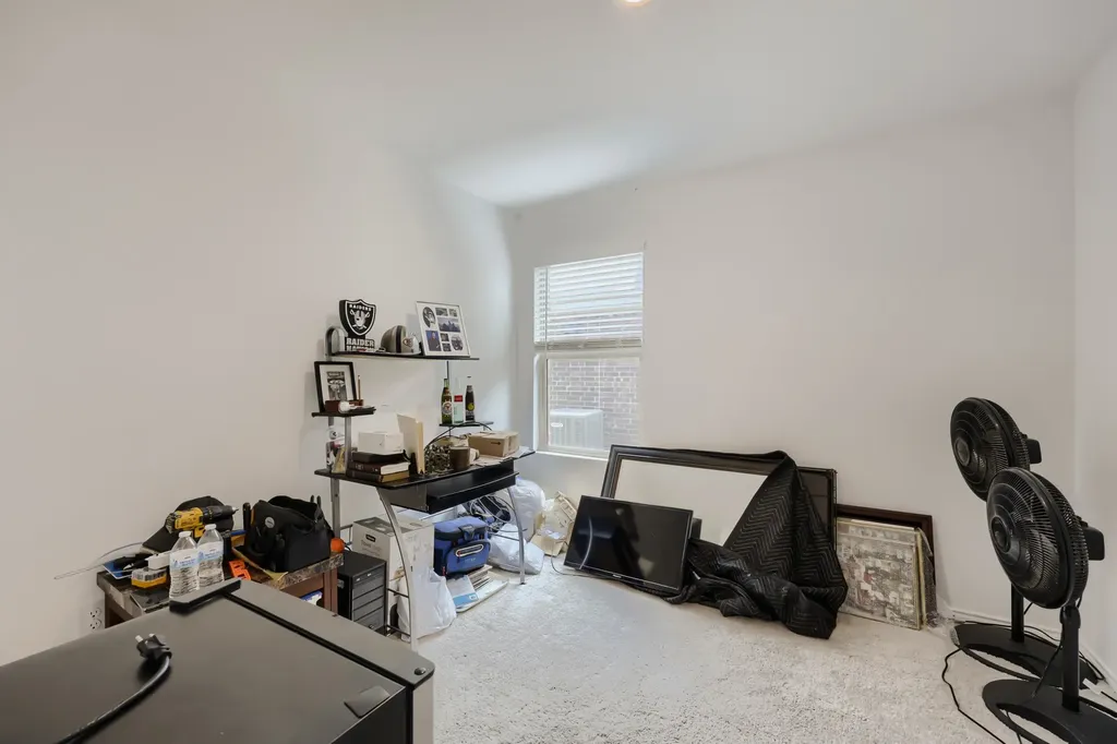2305 Mobile Drive Ennis TX 75119