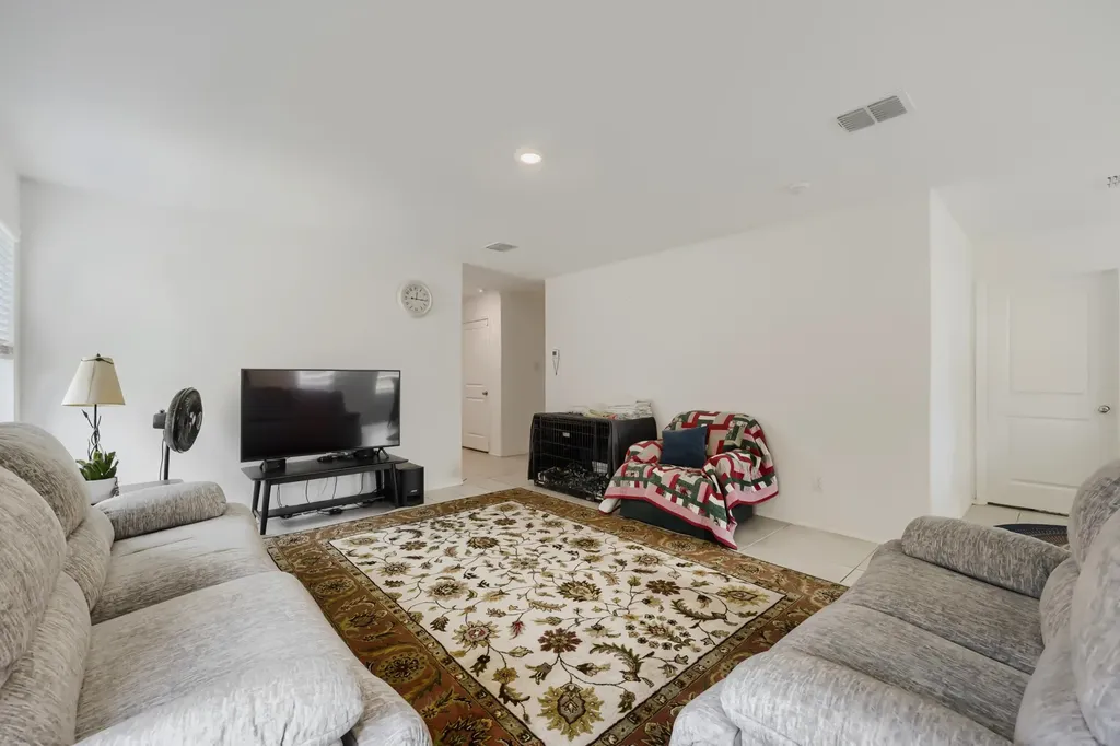 2305 Mobile Drive Ennis TX 75119