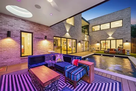 2010 Mcmillan Avenue Dallas TX 75206