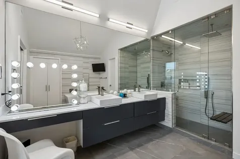 2010 Mcmillan Avenue Dallas TX 75206