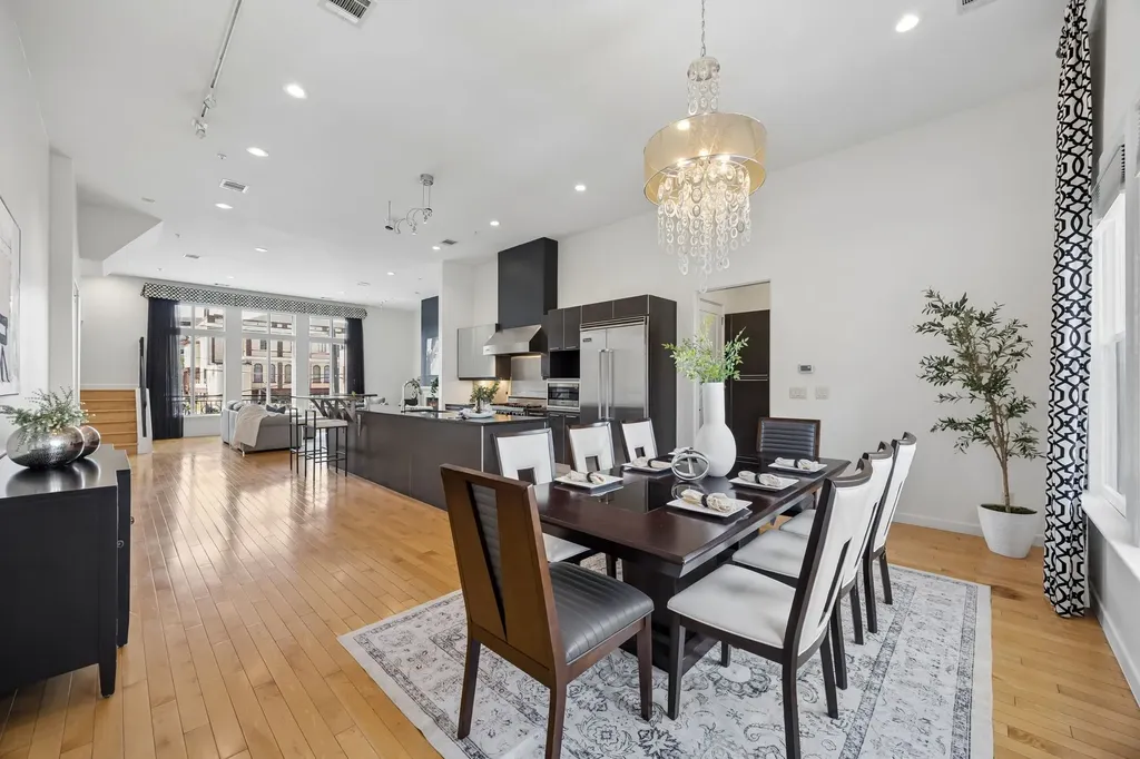 408 E 6th Street Fort Worth TX 76102