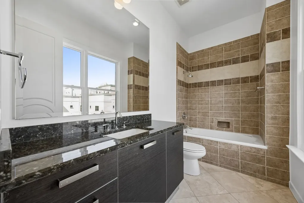 408 E 6th Street Fort Worth TX 76102