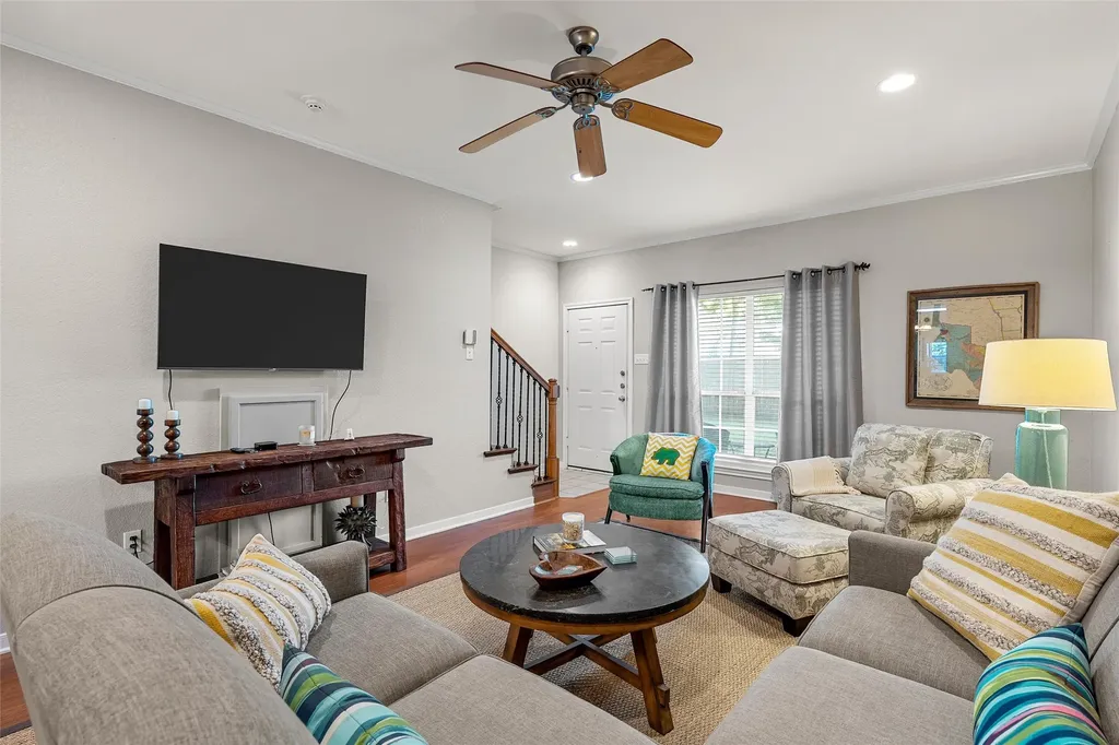 1809 S 11th Street Waco TX 76706