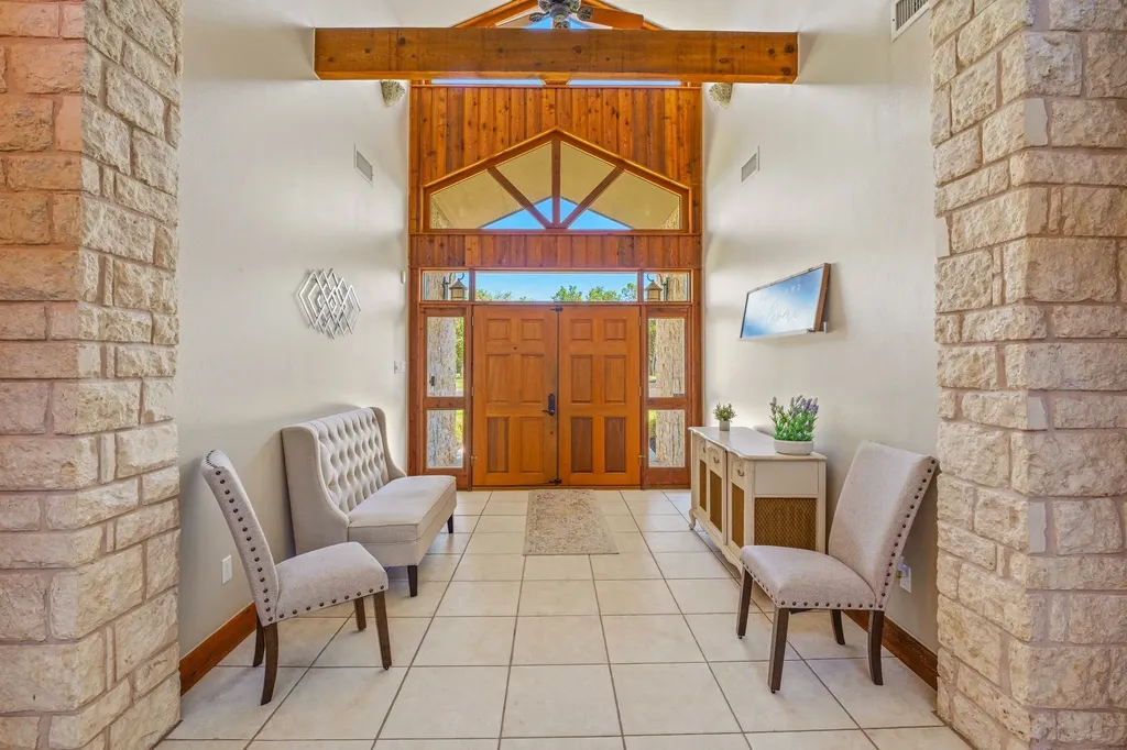 624 Williamsburg Court Granbury TX 76048