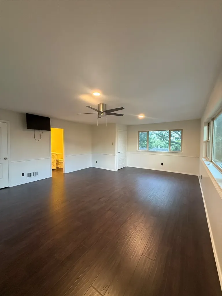 7135 Cosgrove Drive Dallas TX 75231