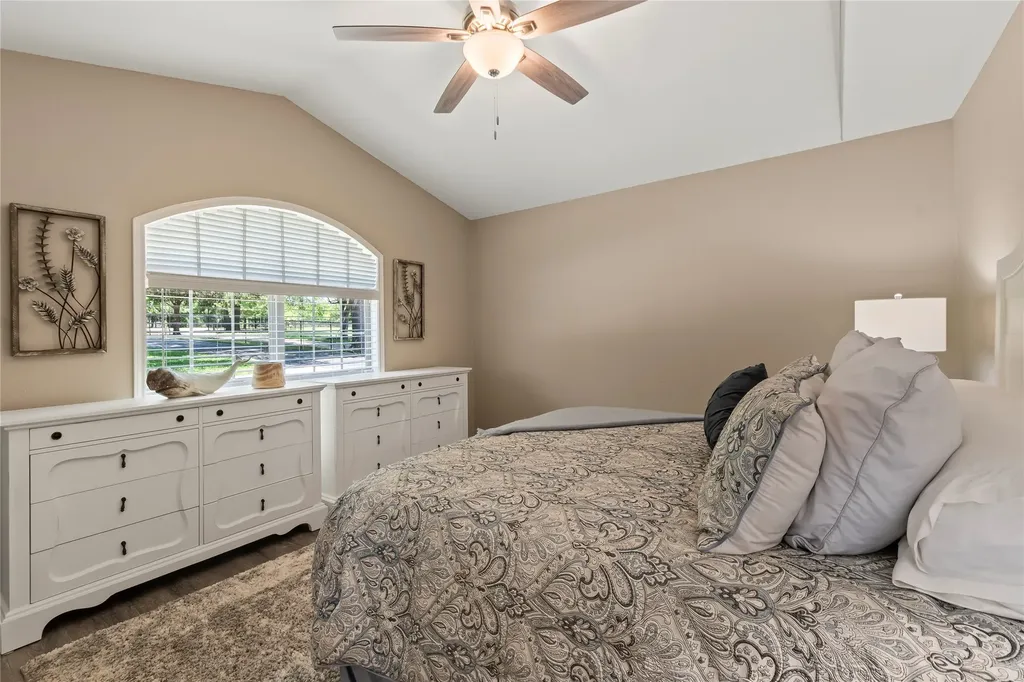1301 Oak Hill Drive Kemp TX 75143