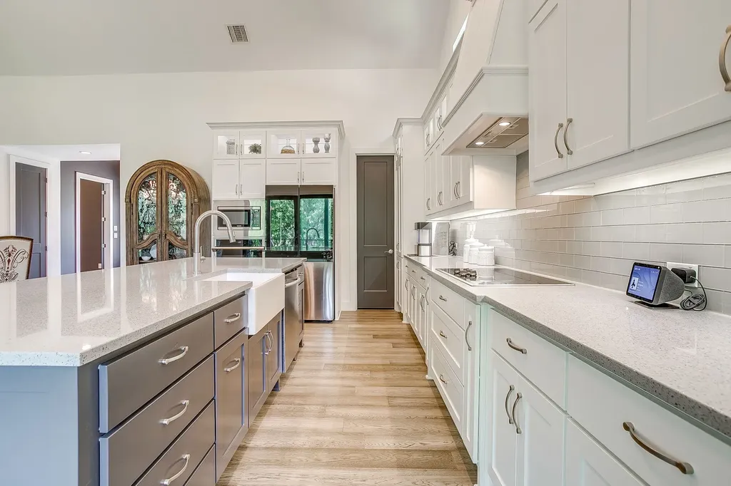 560 Prairie Timber Road Burleson TX 76028