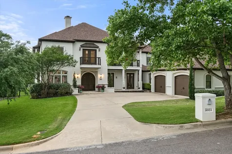 8924 Waterchase Circle Fort Worth TX 76120
