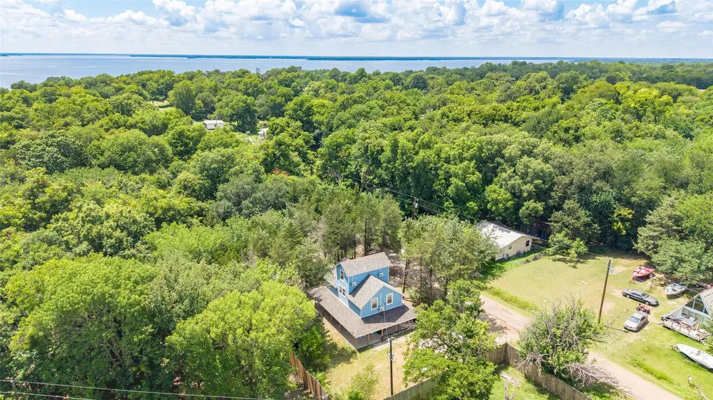 291 Rs County Road 1624 Lone Oak TX 75453
