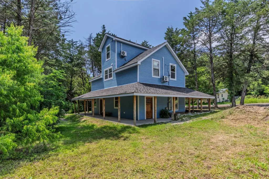 291 Rs County Road 1624 Lone Oak TX 75453