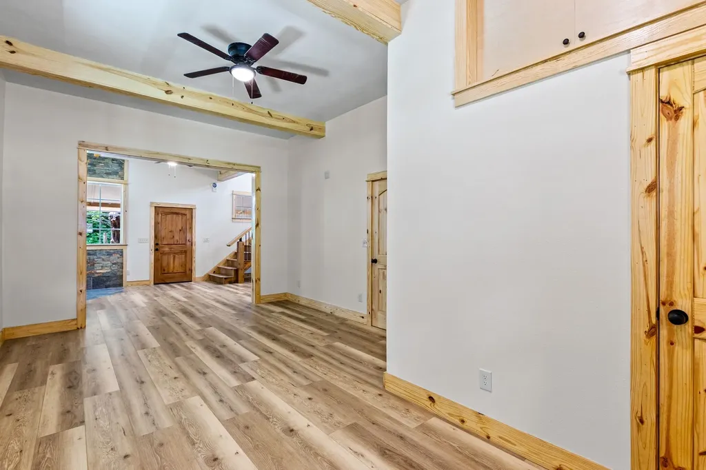291 Rs County Road 1624 Lone Oak TX 75453
