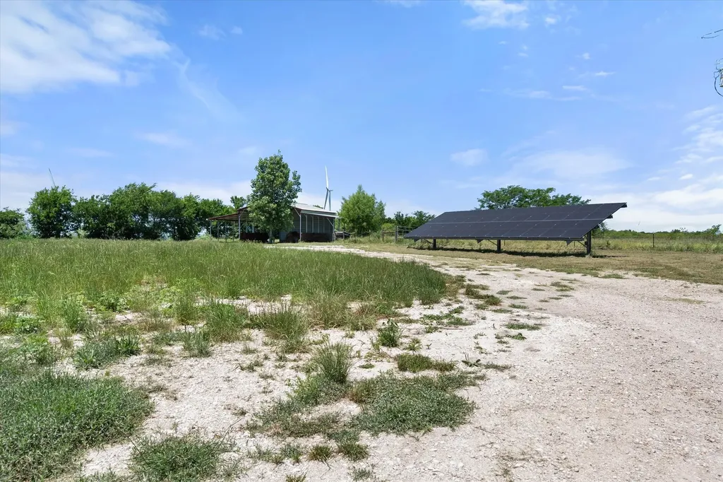 604 Lcr 208 Coolidge TX 76635