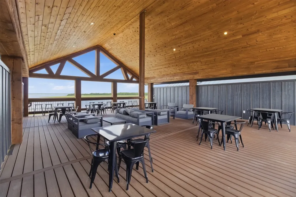 215 Lakeshore Terrace Windom TX 75492