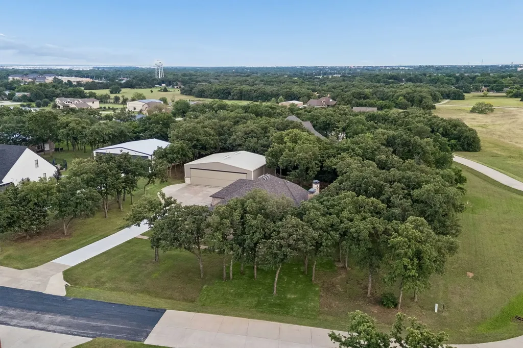 120 Hidden Valley Airpark Shady Shores TX 76208