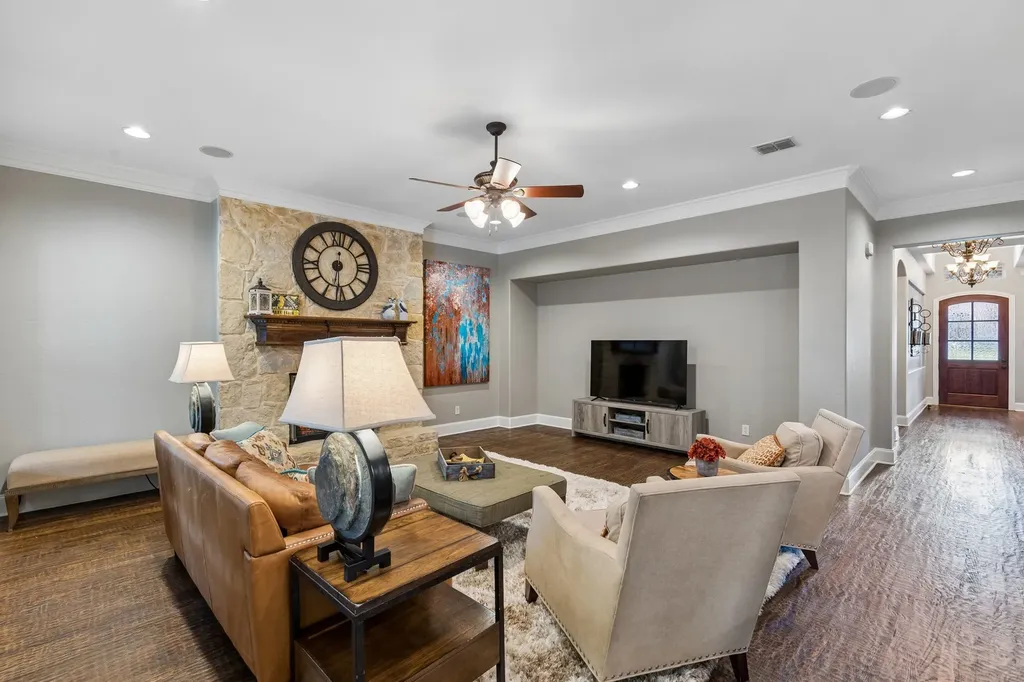 120 Hidden Valley Airpark Shady Shores TX 76208