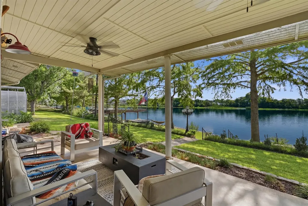 3218 Sunrise Court Granbury TX 76048