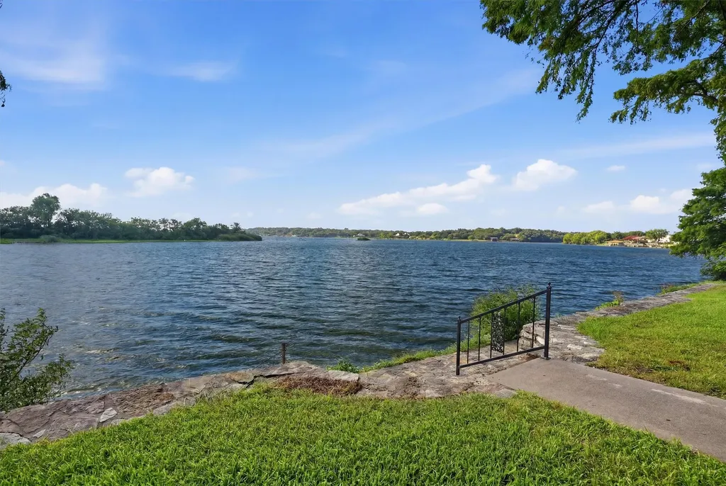 3218 Sunrise Court Granbury TX 76048