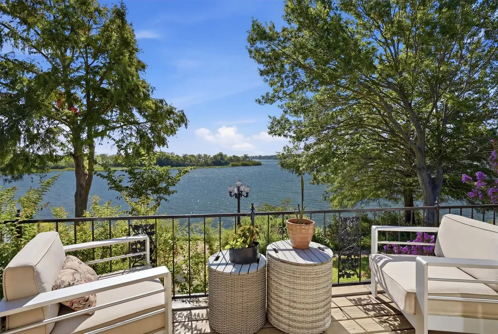 3218 Sunrise Court Granbury TX 76048