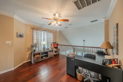 2215 Red Hawk Lane Euless TX 76039