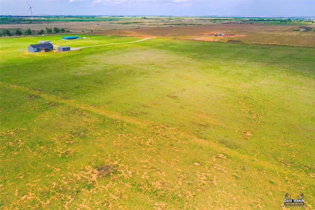 10405 County Road 106 W Vernon TX 76384