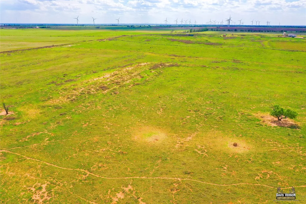 10405 County Road 106 W Vernon TX 76384