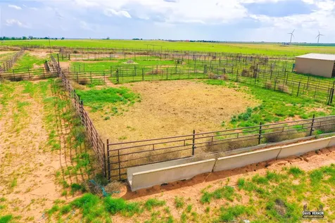 10405 County Road 106 W Vernon TX 76384