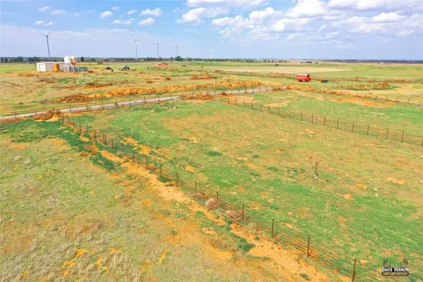10405 County Road 106 W Vernon TX 76384