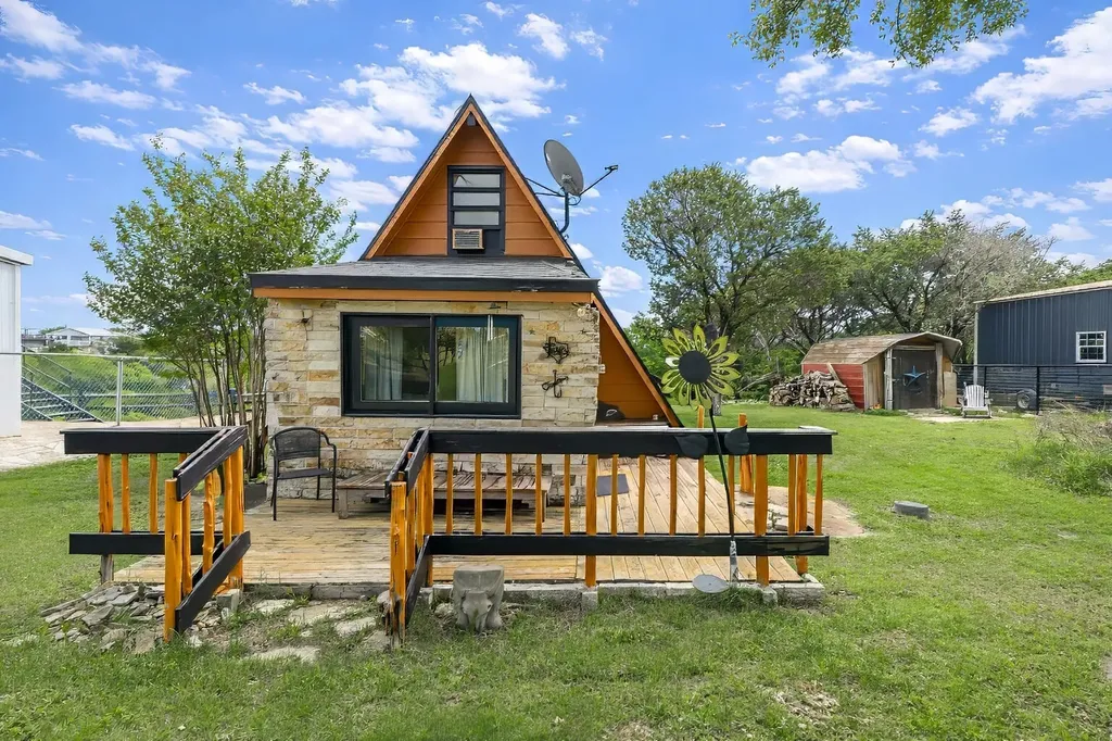 9509 Valley View Trail Rio Vista TX 76093