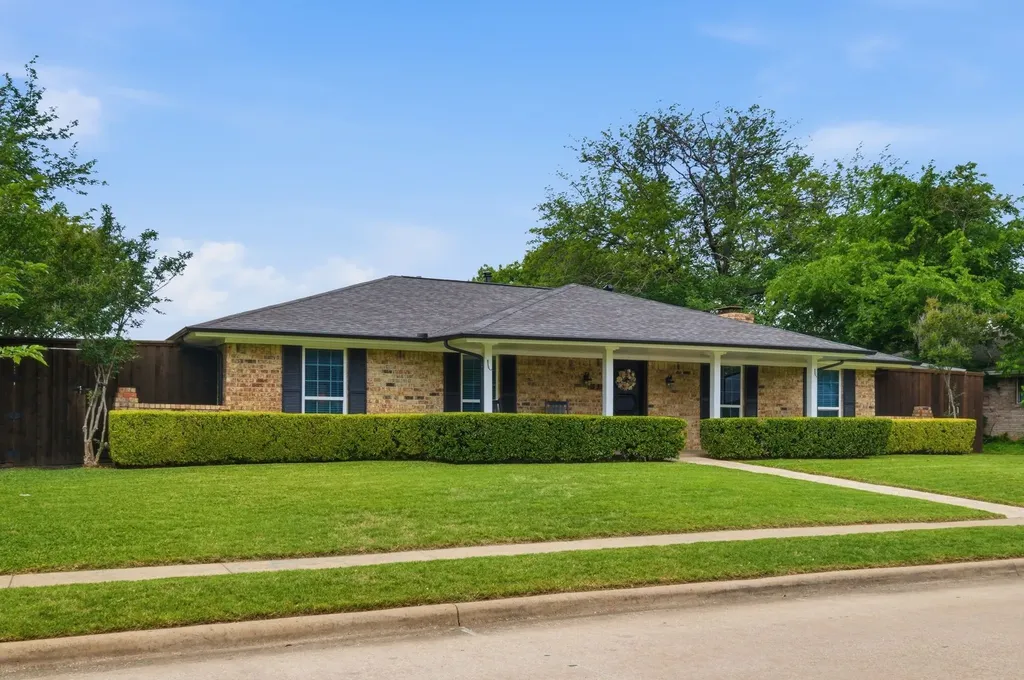 1911 Wisteria Way Mckinney TX 75071